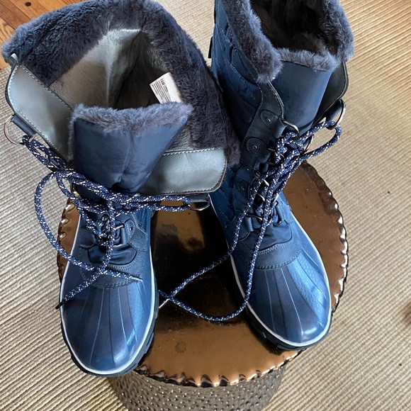 JBU Navy Blue lace-up rain boots - Picture 7 of 7